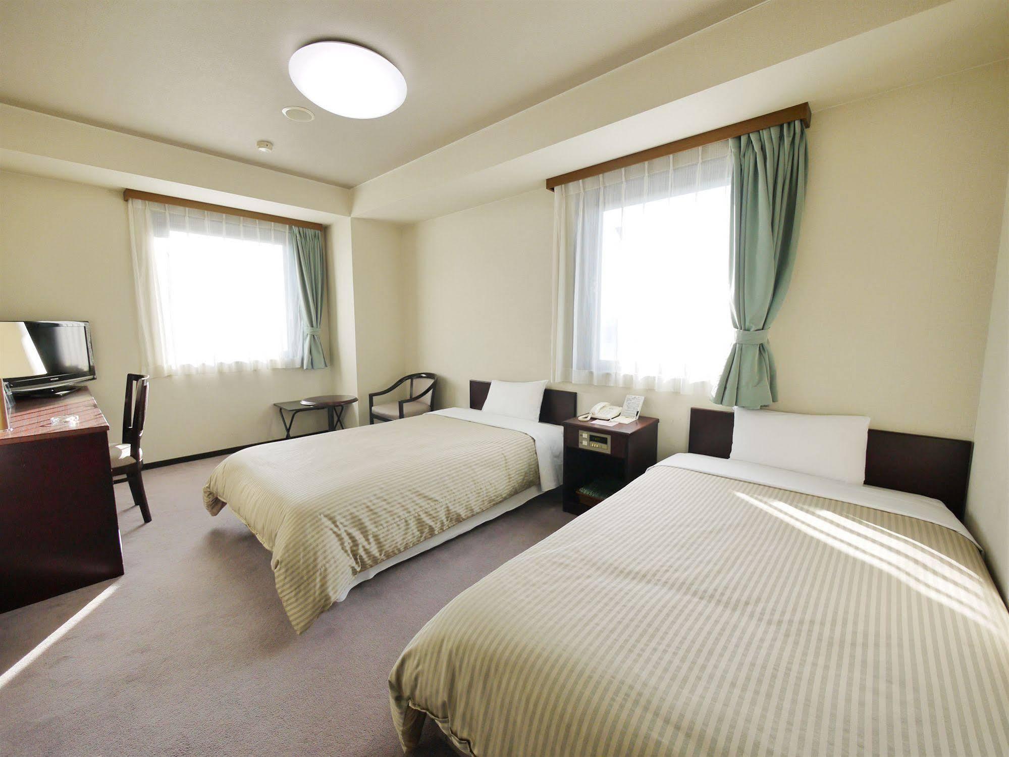 Hotel Route-Inn Shimada Ekimae Екстер'єр фото